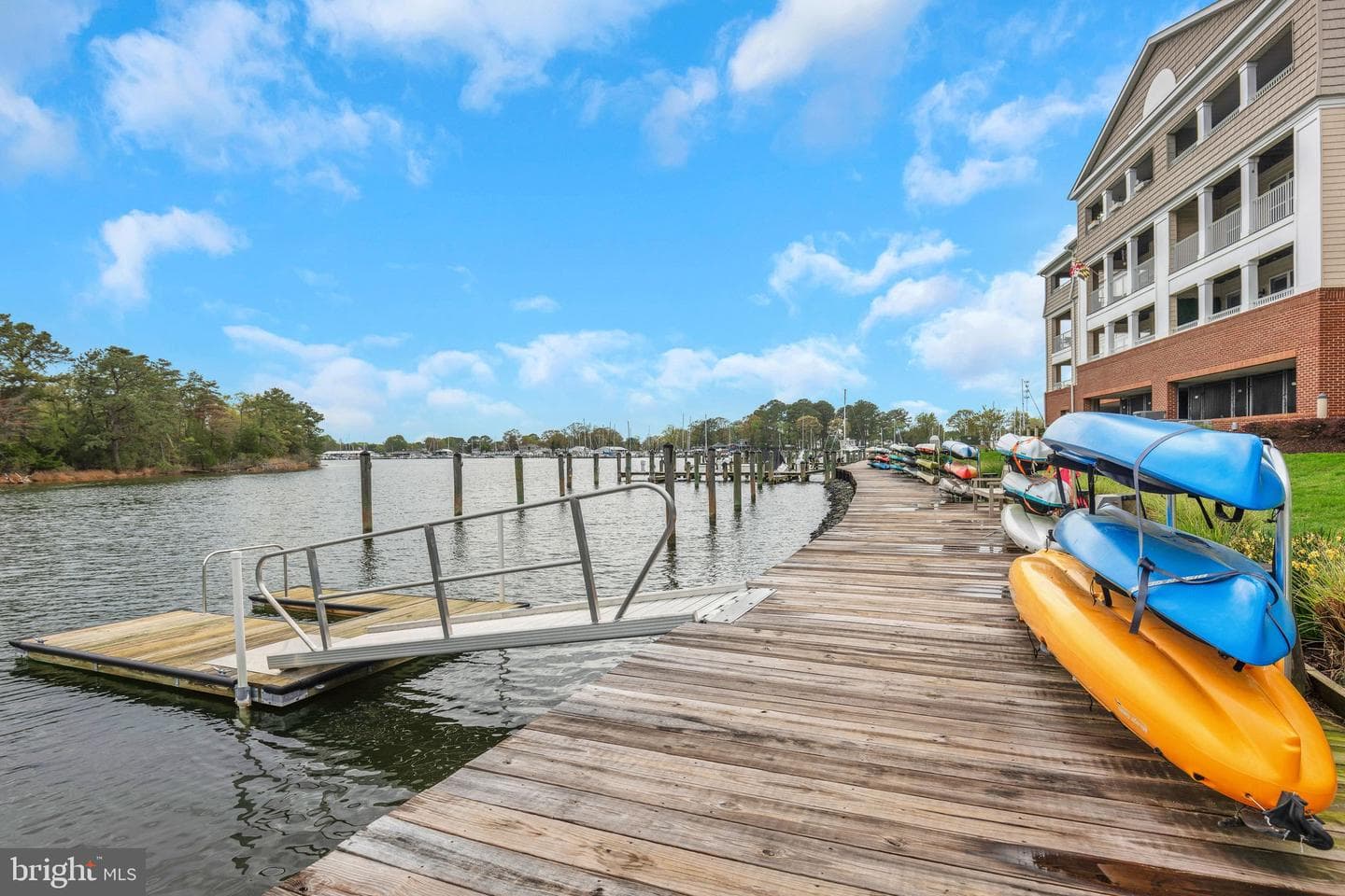 611 Oyster Bay Place #201 photo 40