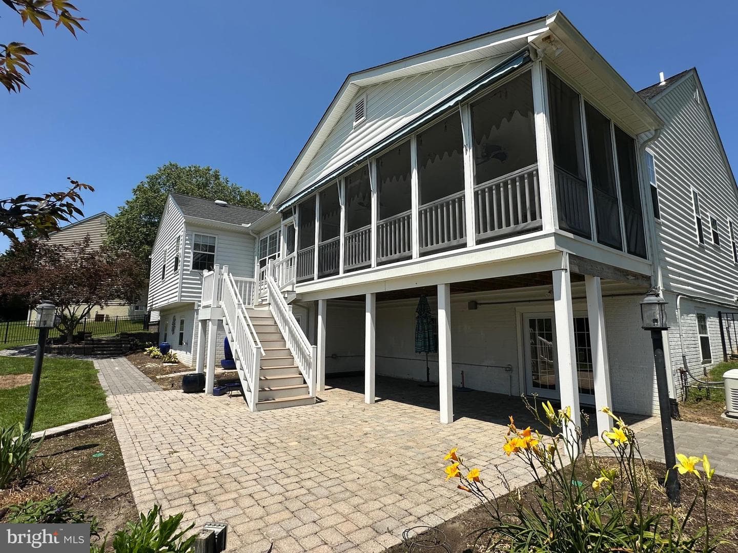 465 Sablewood Drive photo 45