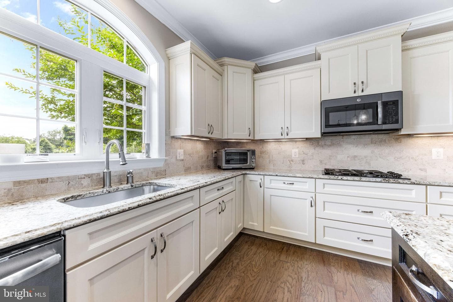 1820 Perspective Place photo 13