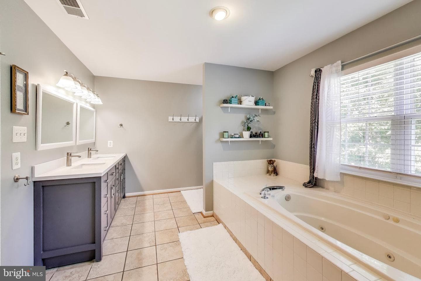 93 Adderton Drive photo 16