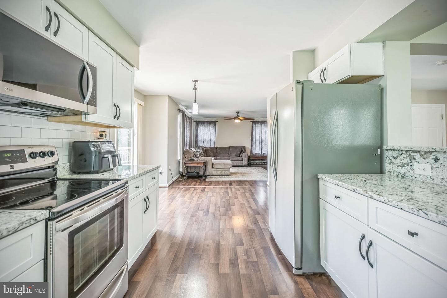 15 Scarlett Drive photo 9