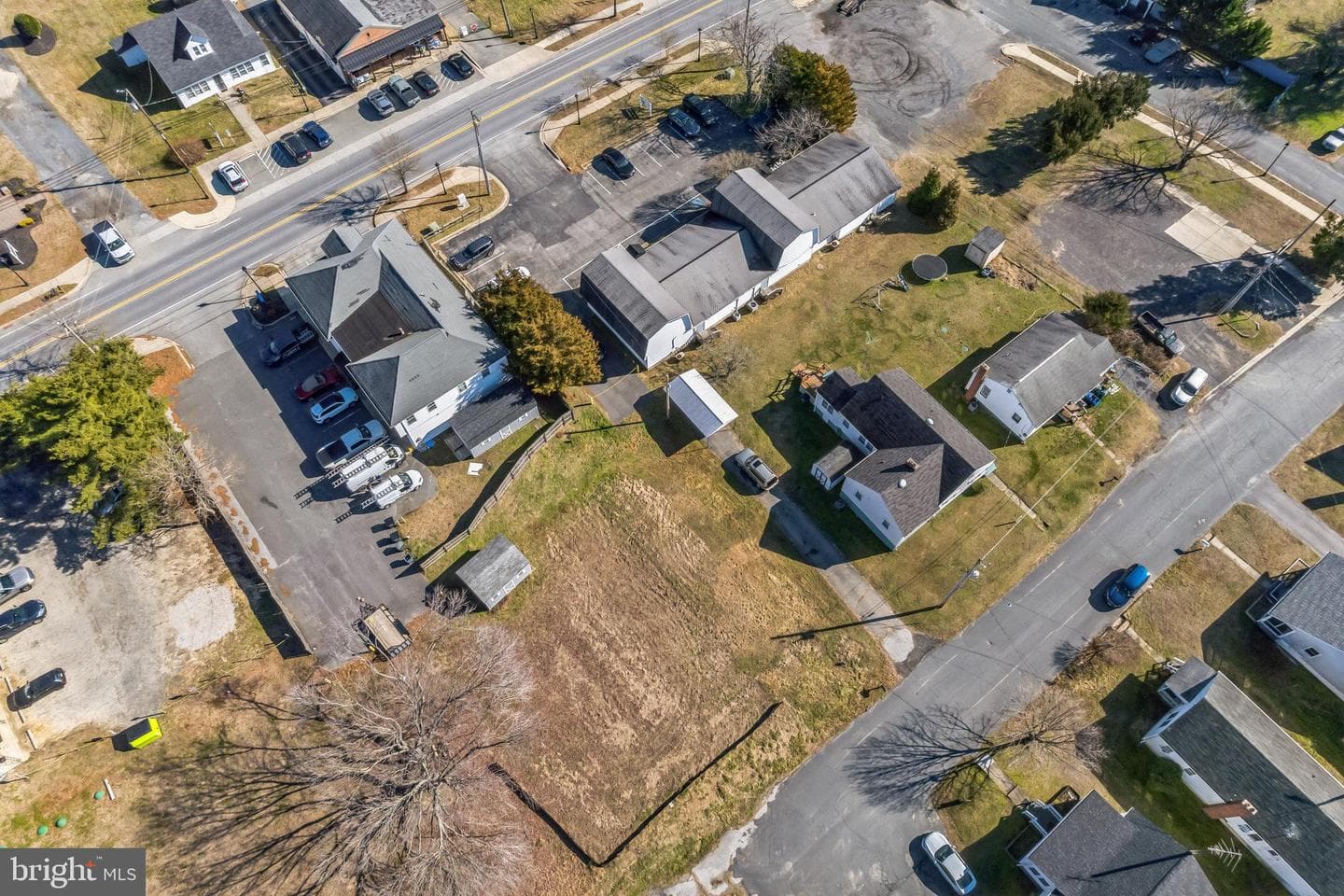 4870 Calvert Drive photo 9