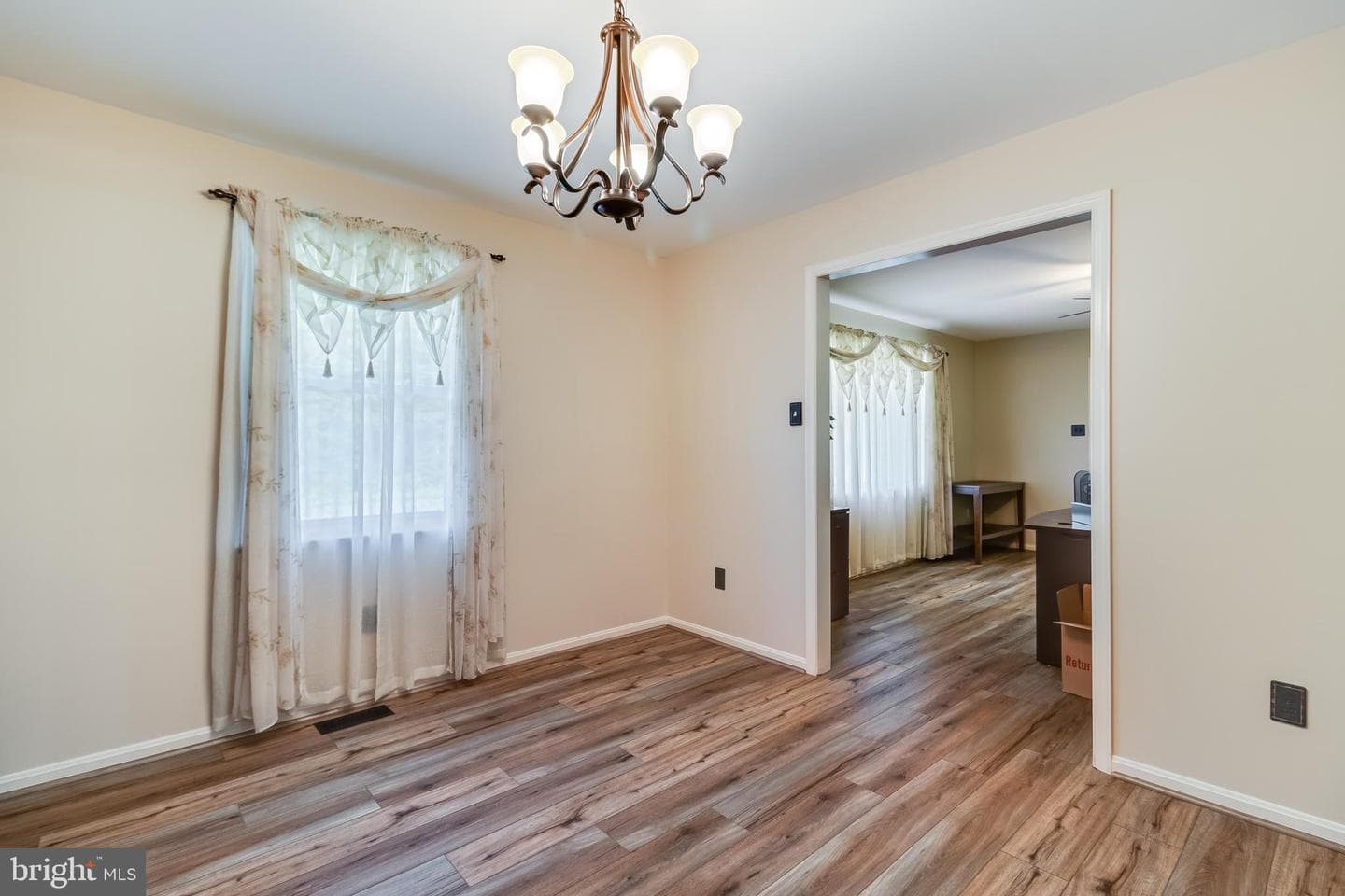 11215 Maplewood Drive photo 27