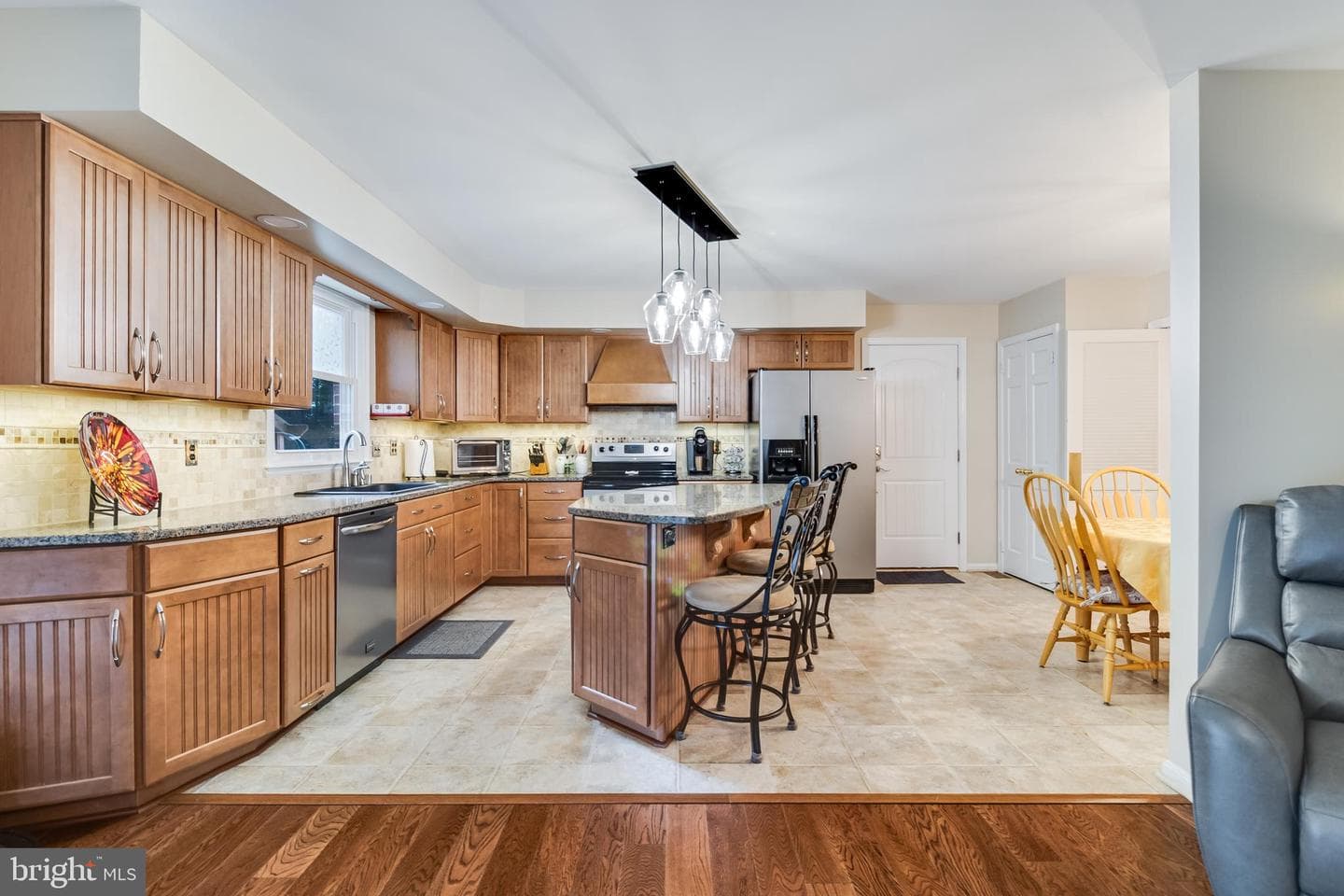 11215 Maplewood Drive photo 9