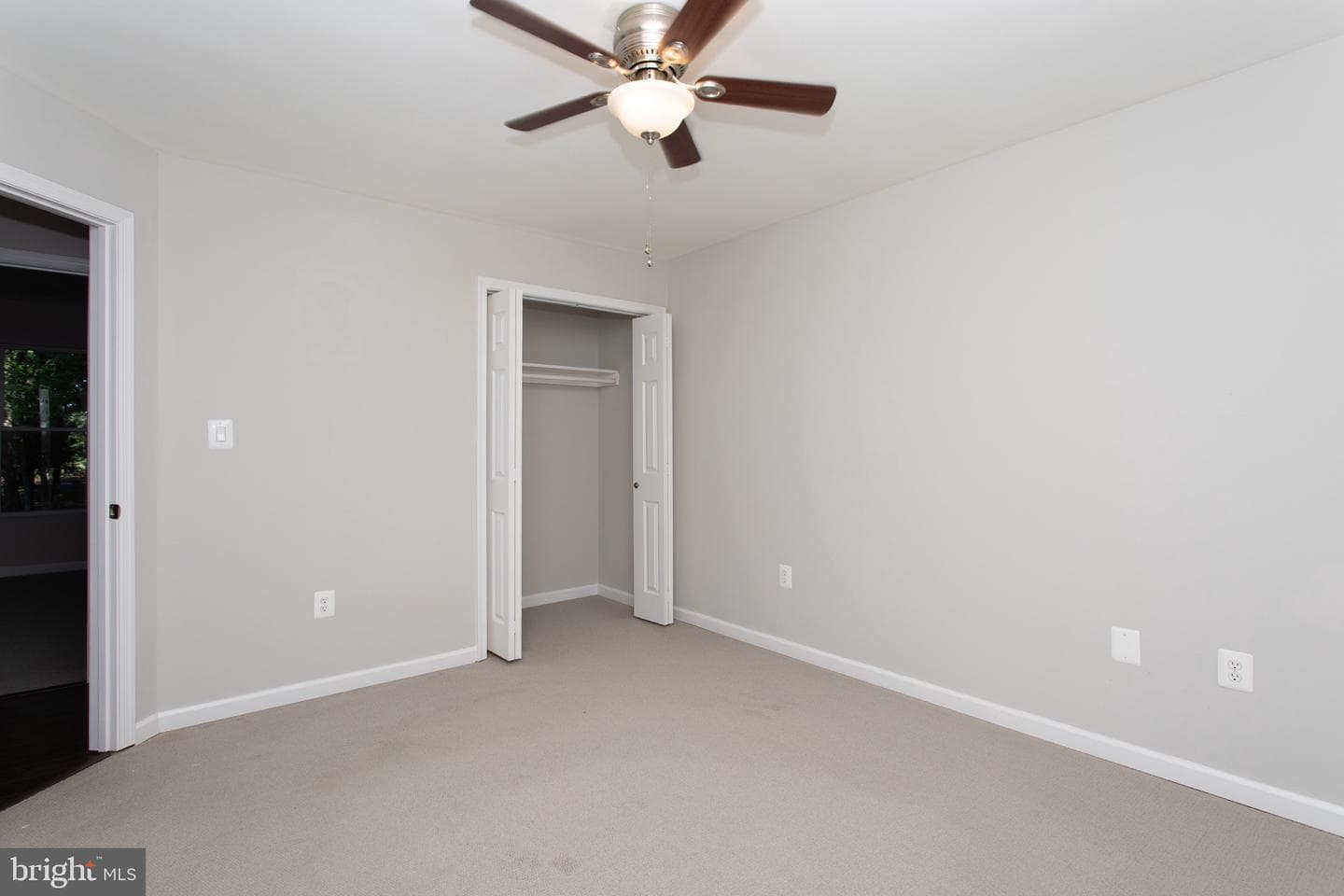 239 Newtown photo 19
