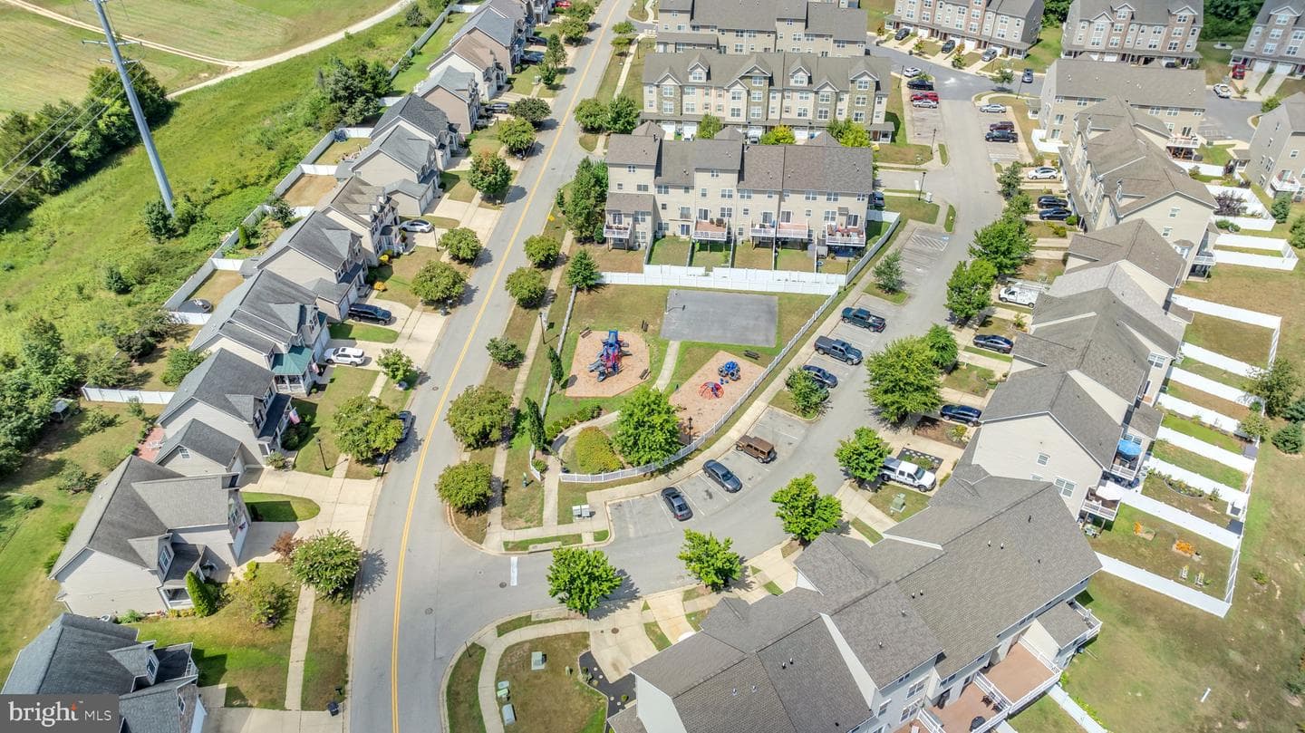 139 Thoroughbred Drive photo 46