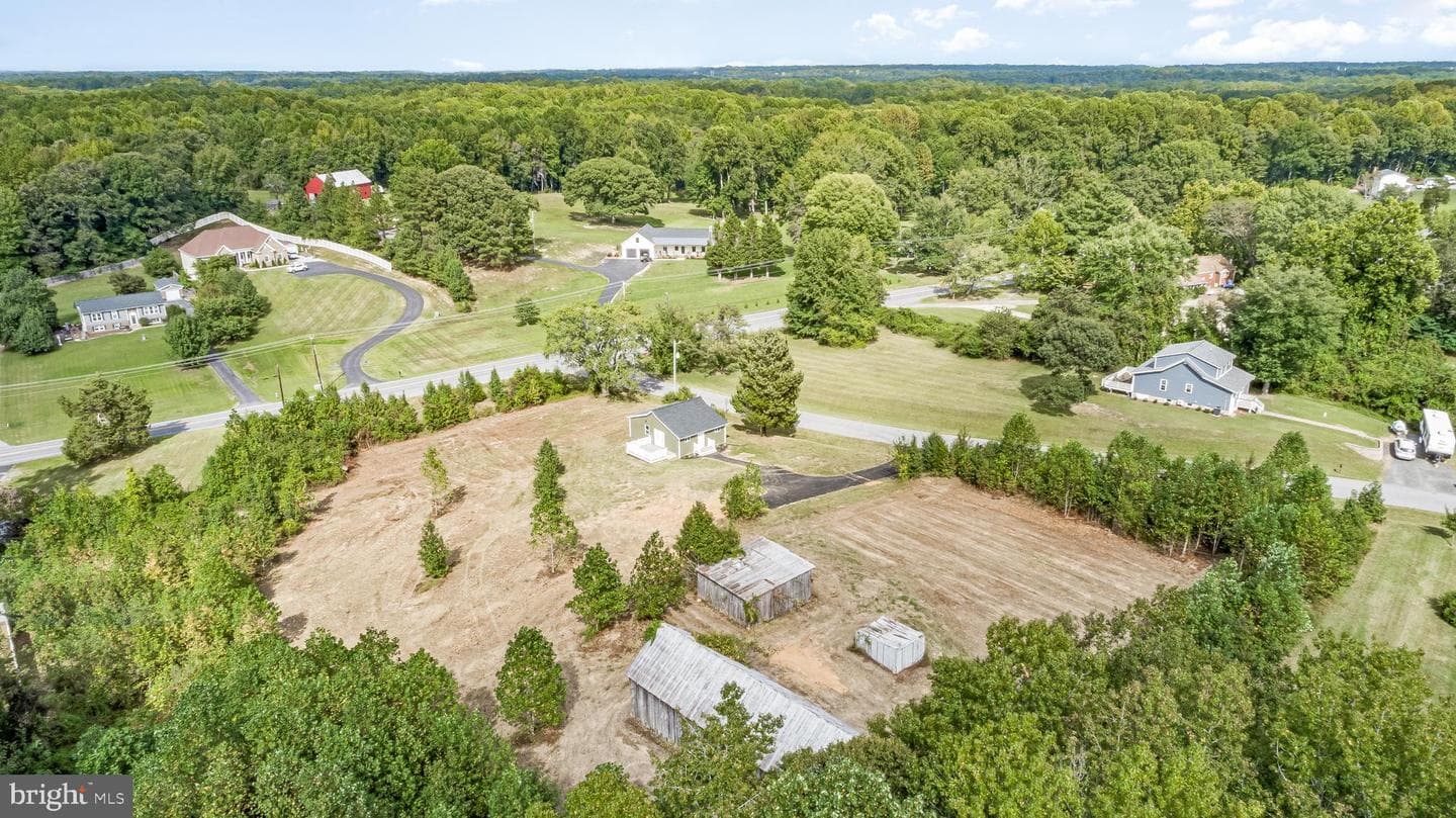 4470 Harvest Lane photo 2