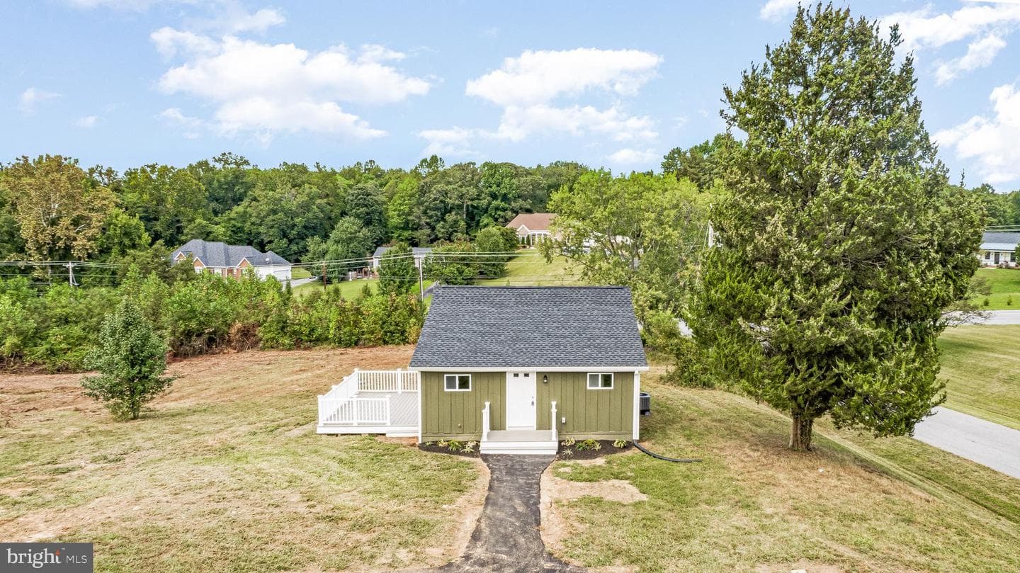 4470 Harvest Lane photo 5