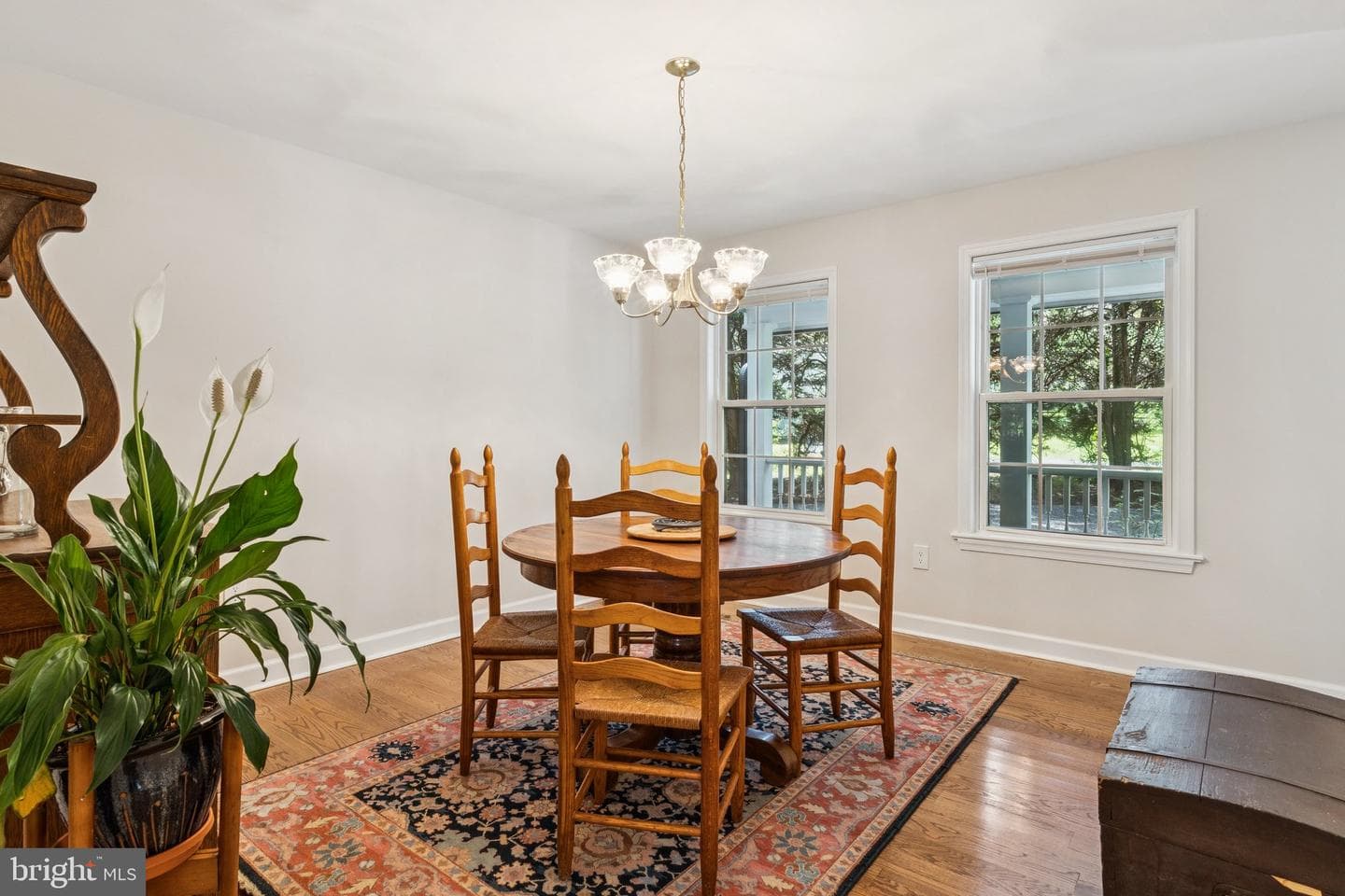 5010 Louise Lane photo 9