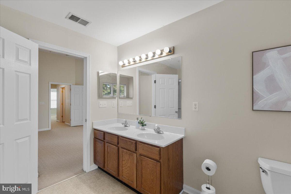 3409 Silverton Lane photo 23
