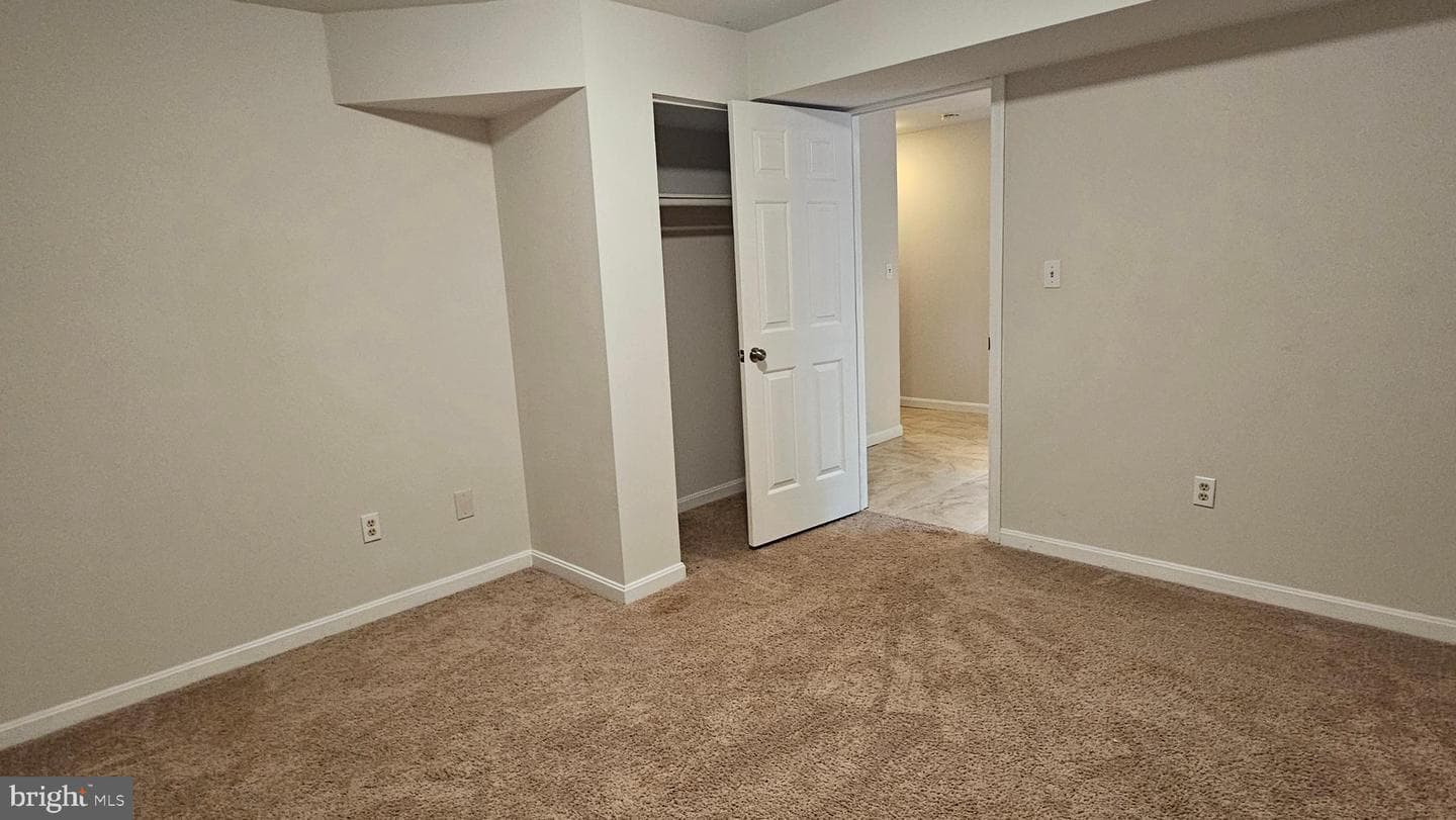 228 Thunderbird Drive photo 32