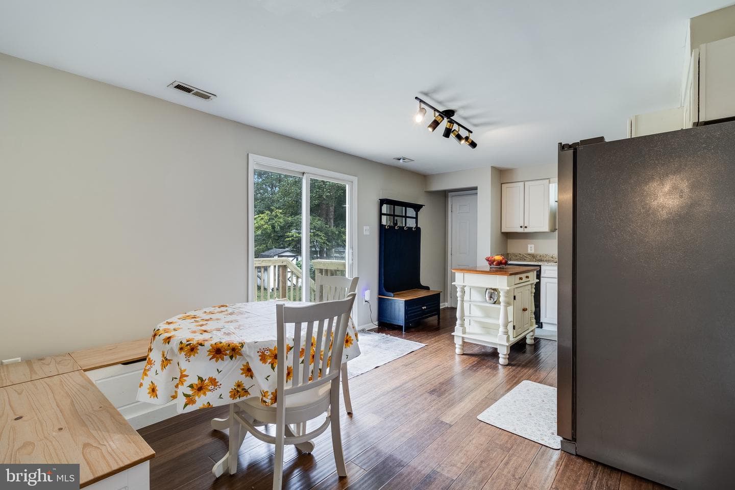 3806 Cassell Boulevard photo 7