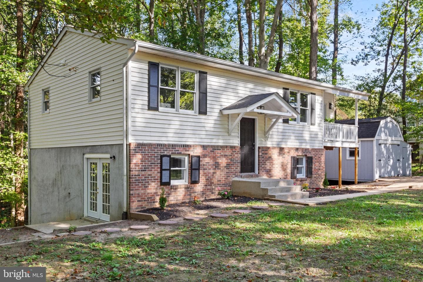 8520 Pine Boulevard photo 3
