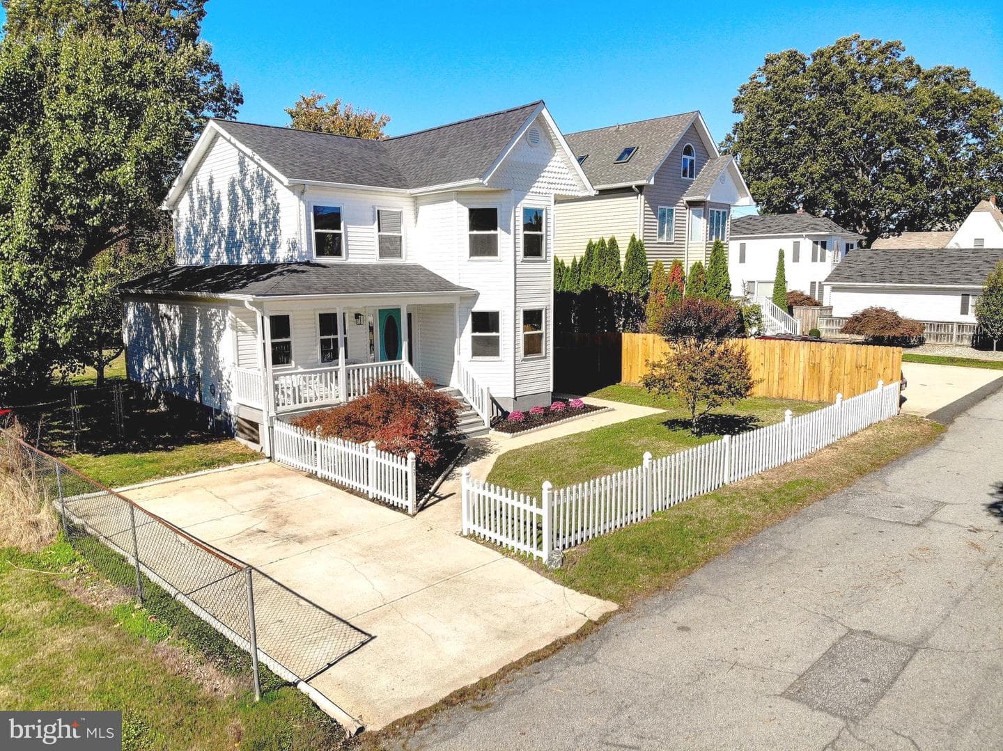 8714 C Street photo 3