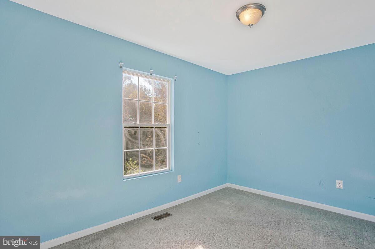 4000 Chesapeake Avenue photo 17
