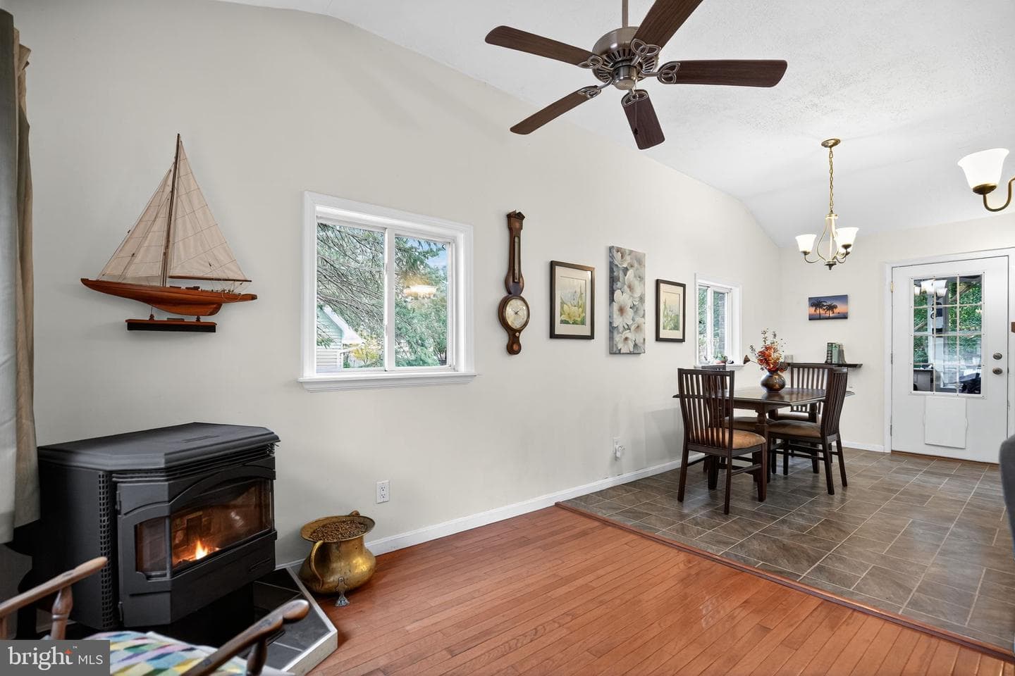 12948 Huron Drive photo 6