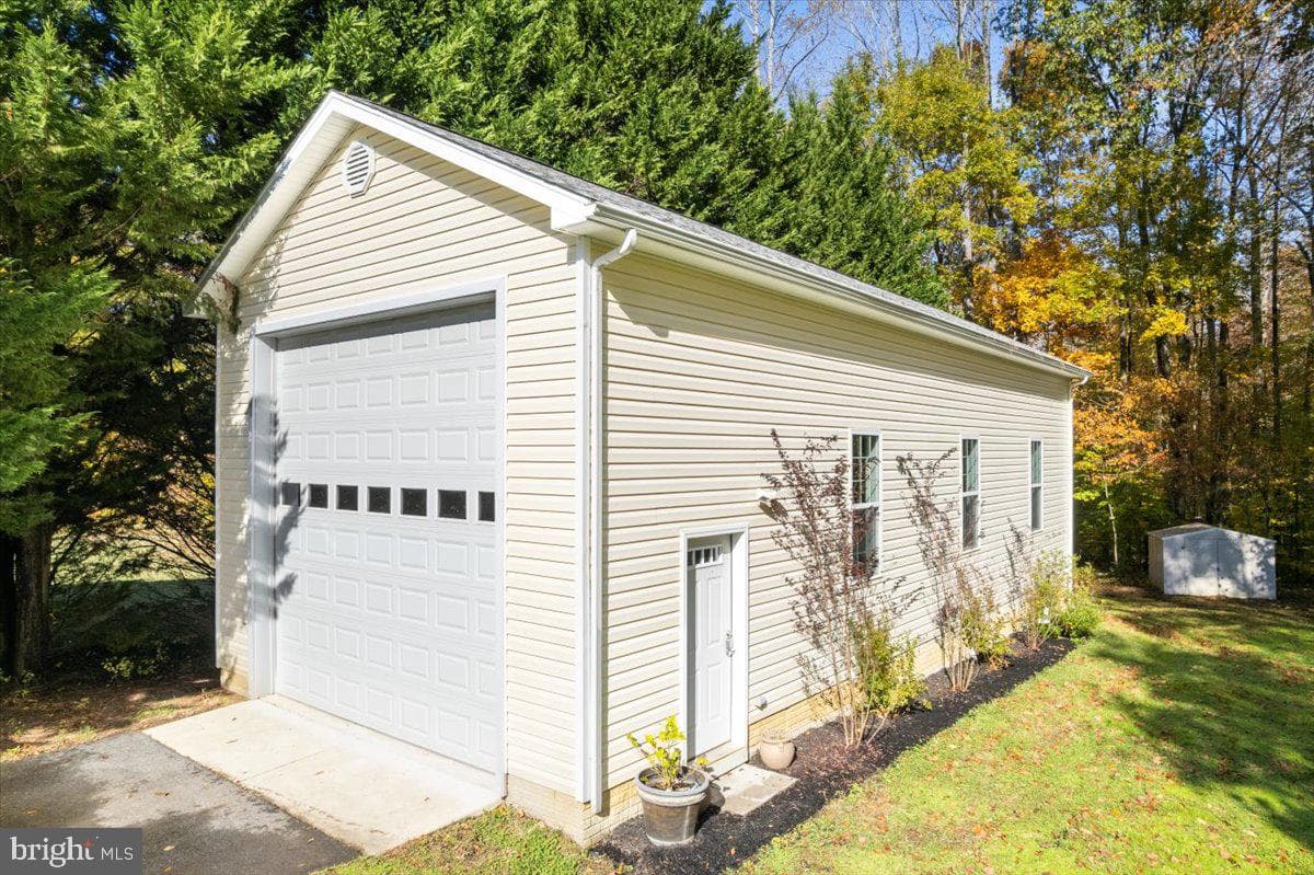 1755 Lottie Fowler Road photo 67