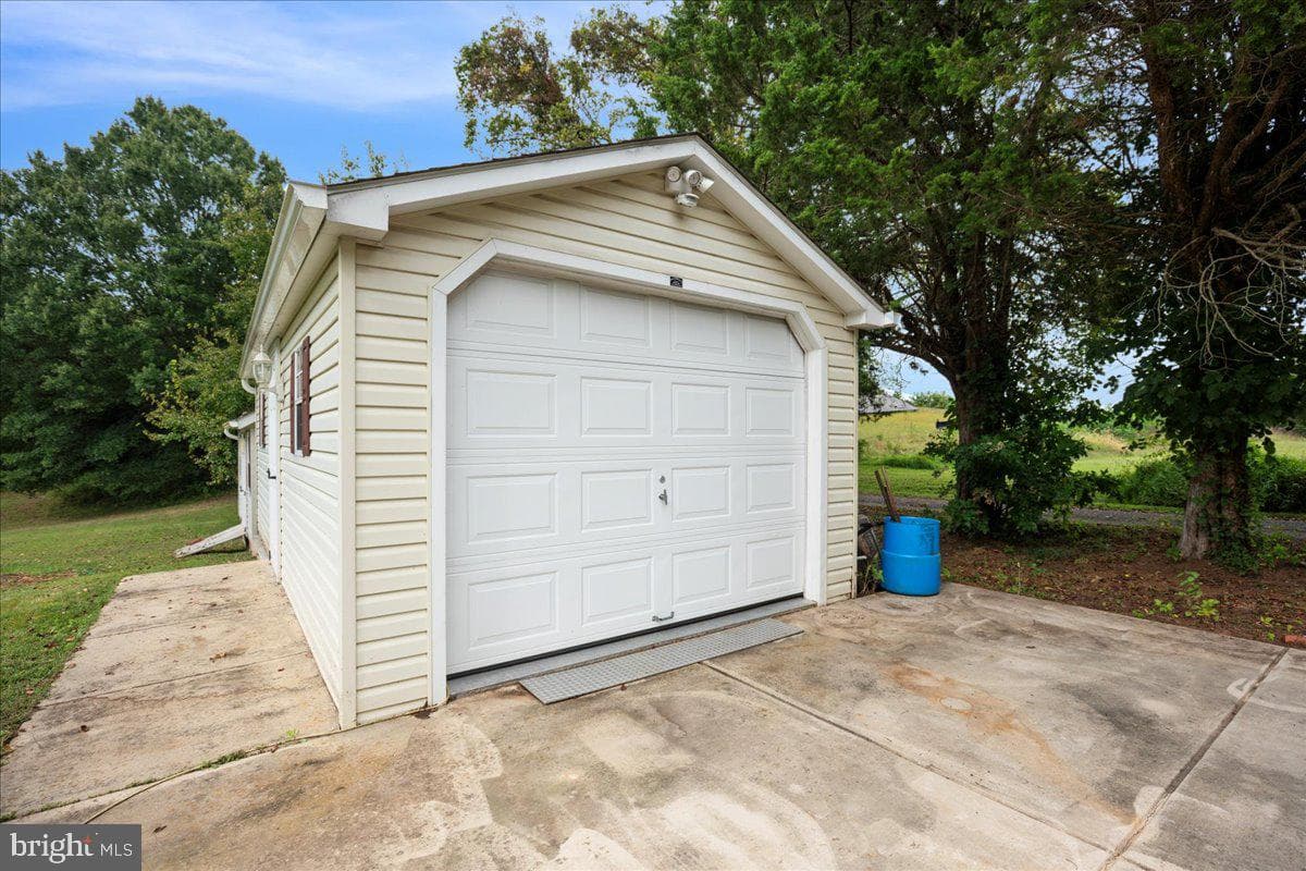 694 Ponds Wood Road photo 50