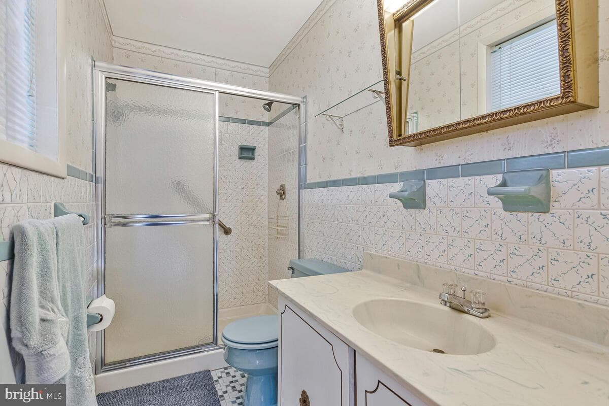 3925 Shamrock Court photo 24