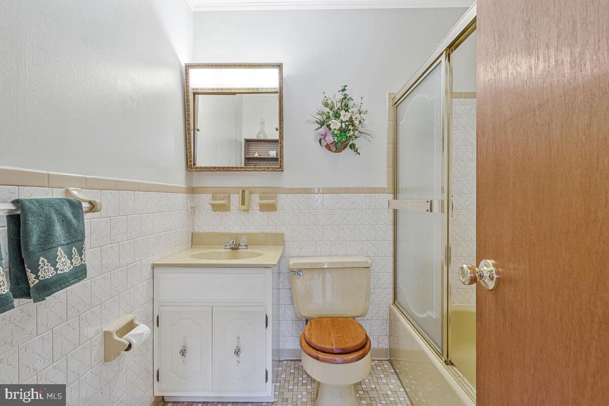 3925 Shamrock Court photo 30