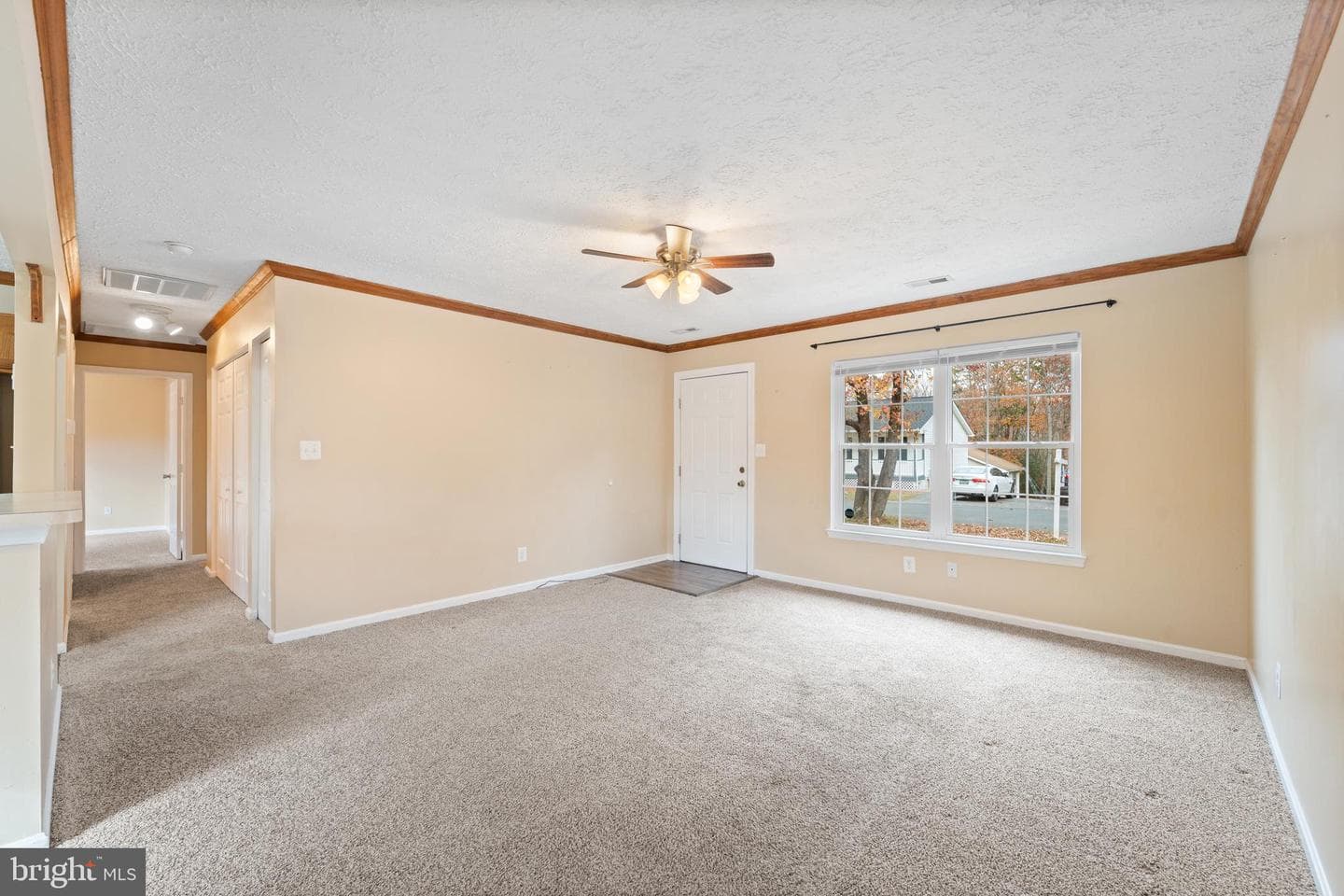 659 San Gabriel Road photo 7