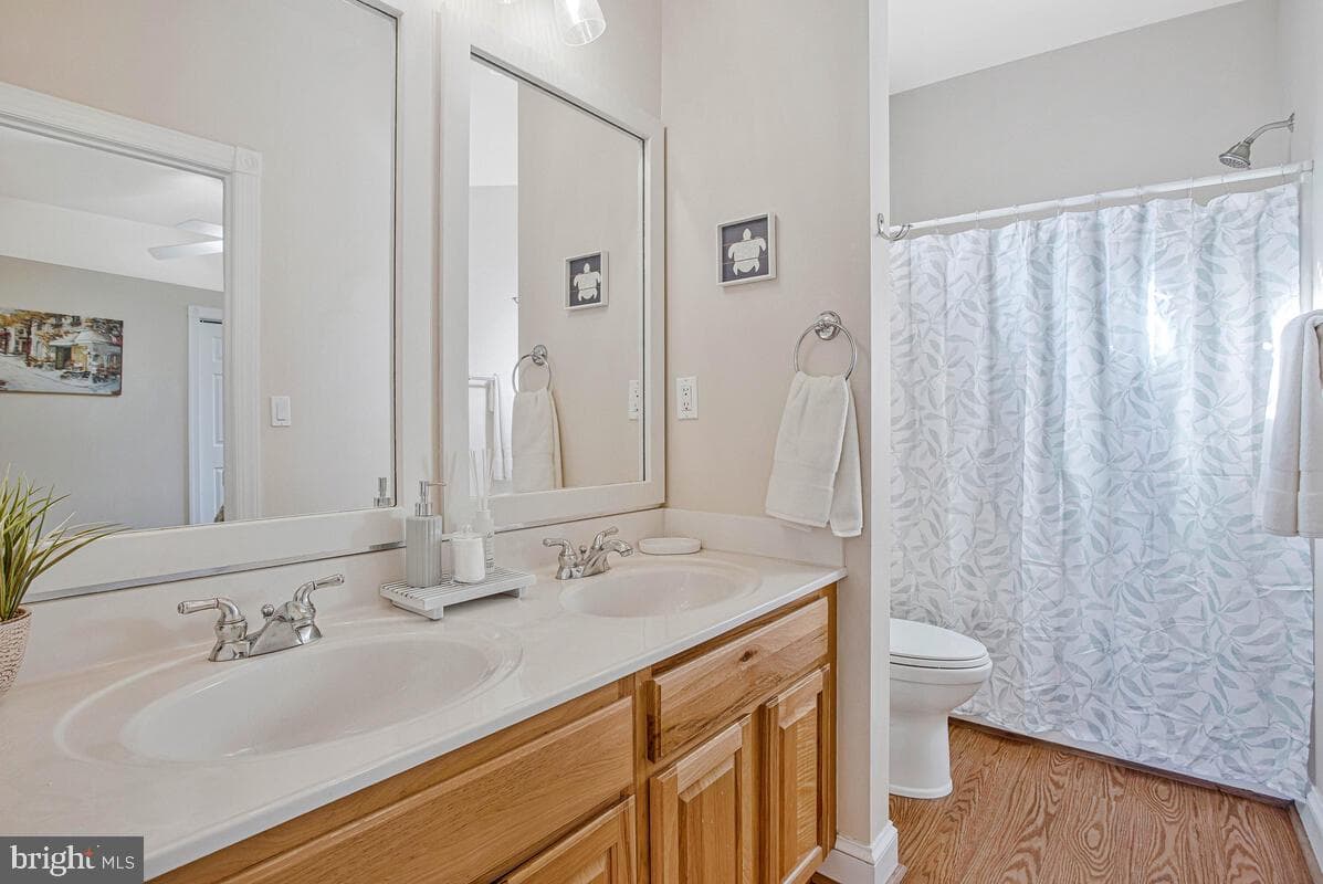 220 Sandhill Court photo 26