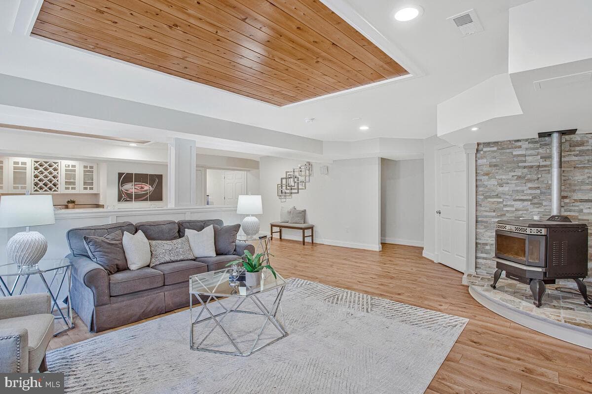 220 Sandhill Court photo 30