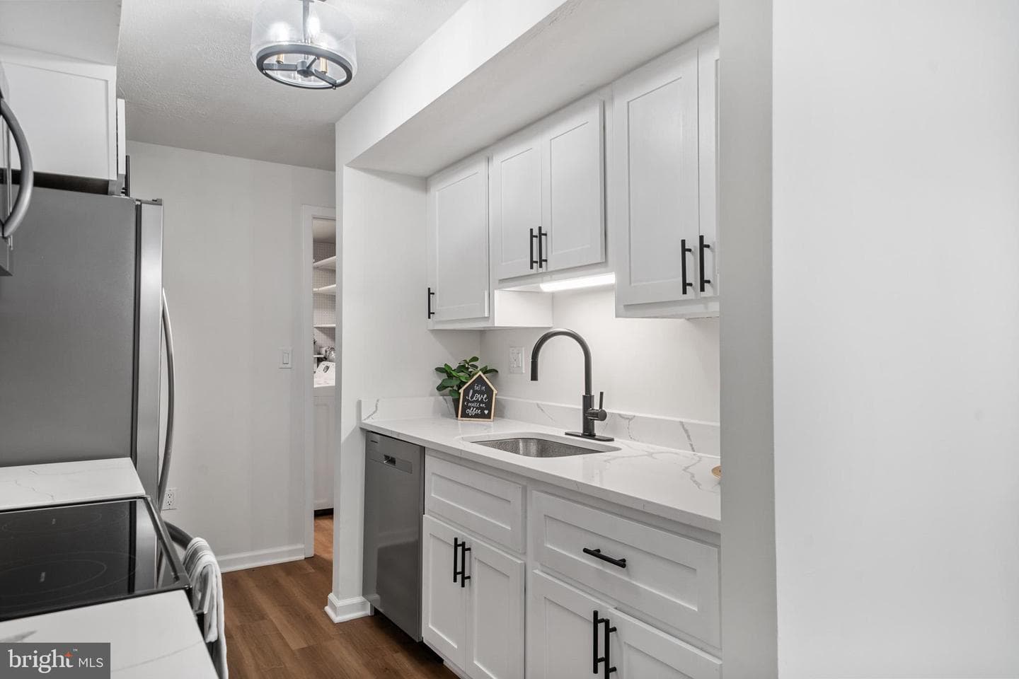 3707 Cassell Boulevard photo 10