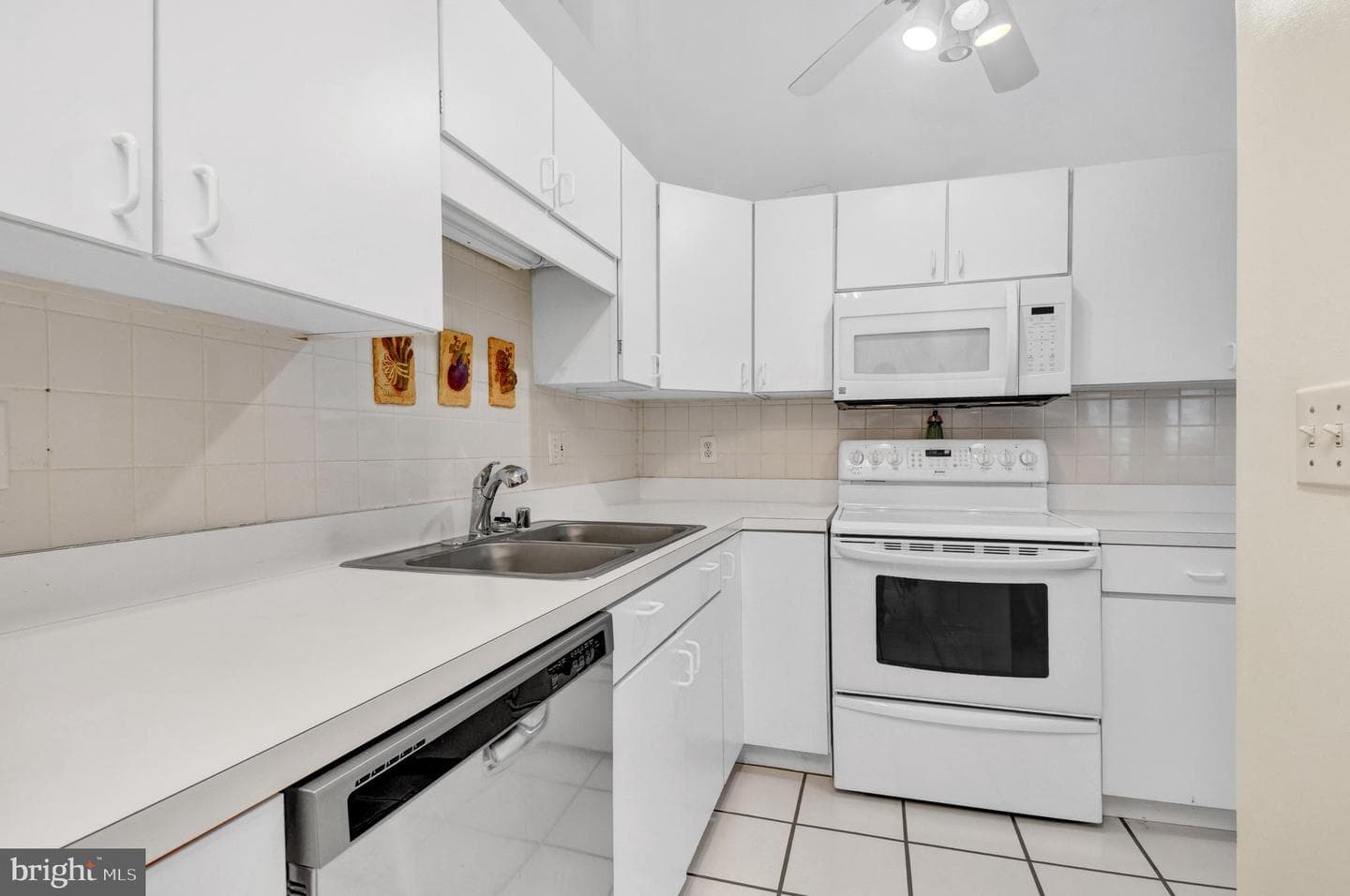 1444 Gregg Drive photo 13