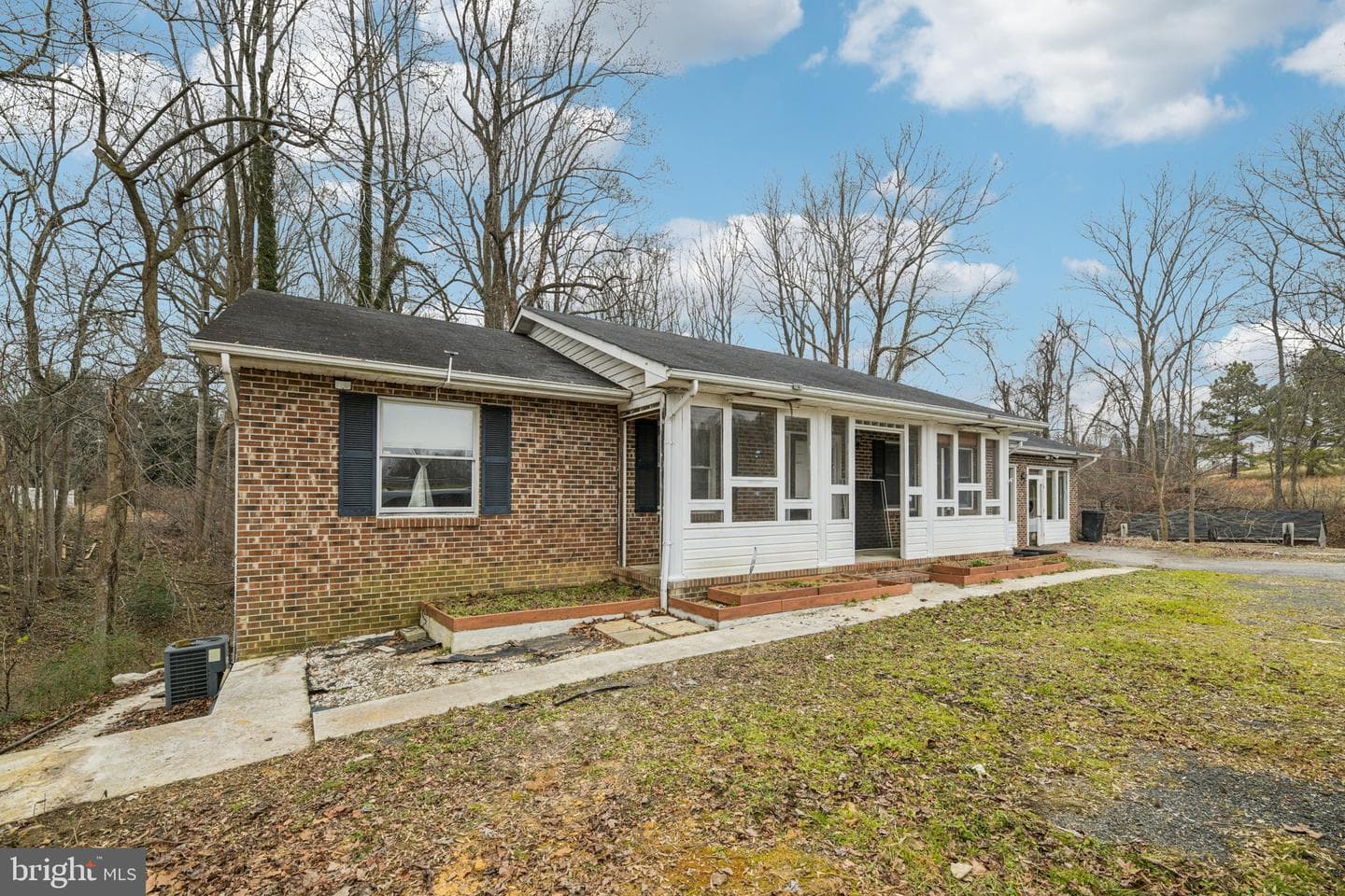 2650 Solomons Island Road photo 3