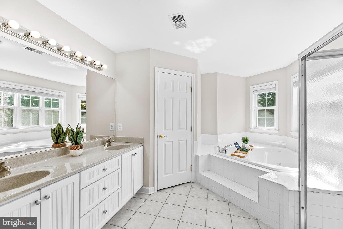 3605 Samanthas Way photo 23