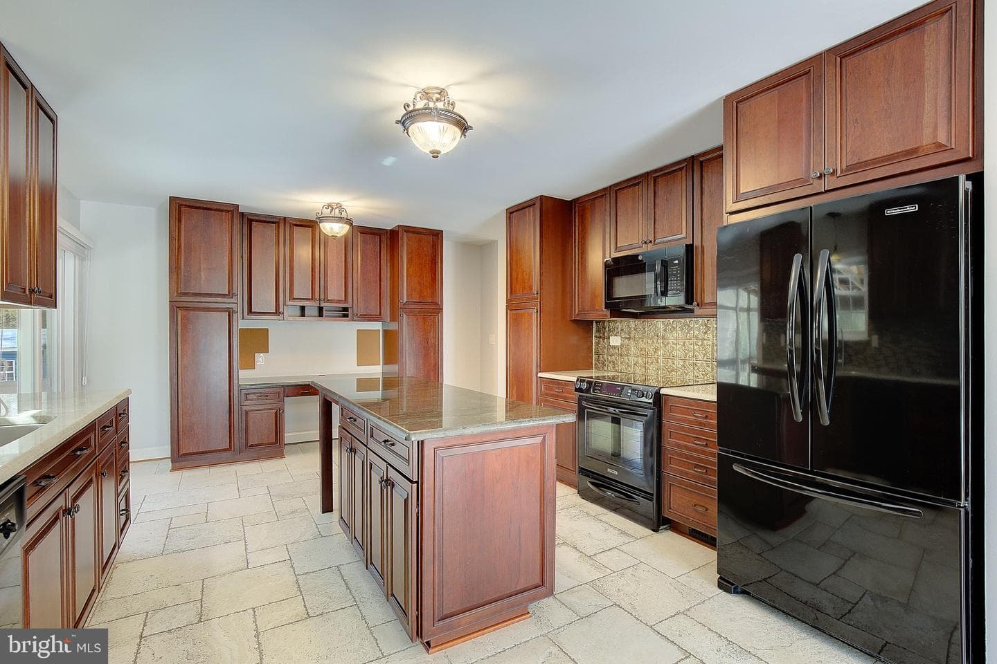 1225 Lake Ridge Drive photo 14