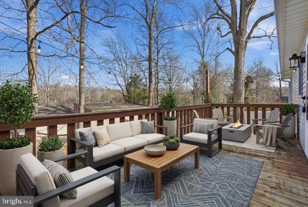1380 Oakcrest Circle photo 14
