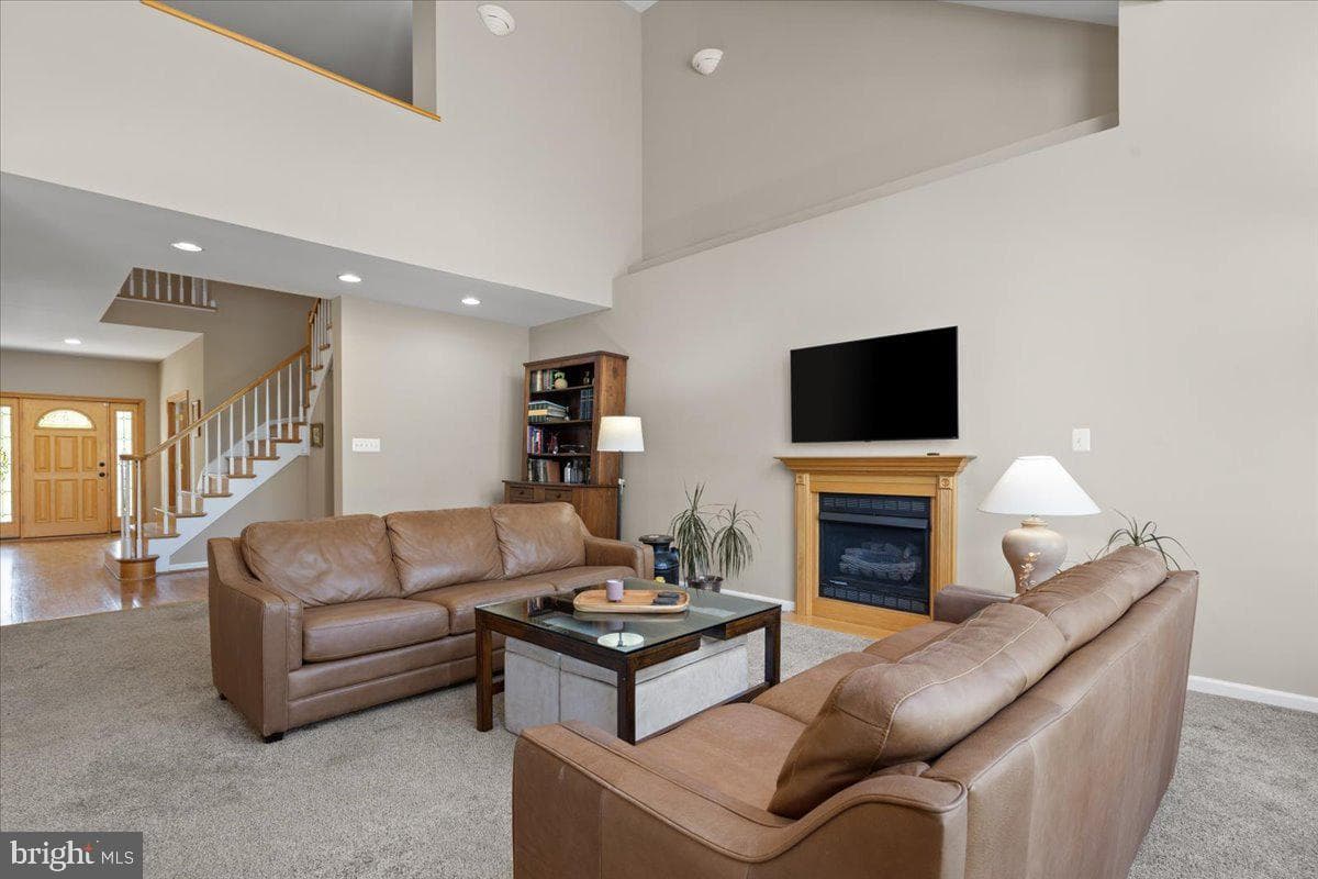 9345 Baker Street photo 10
