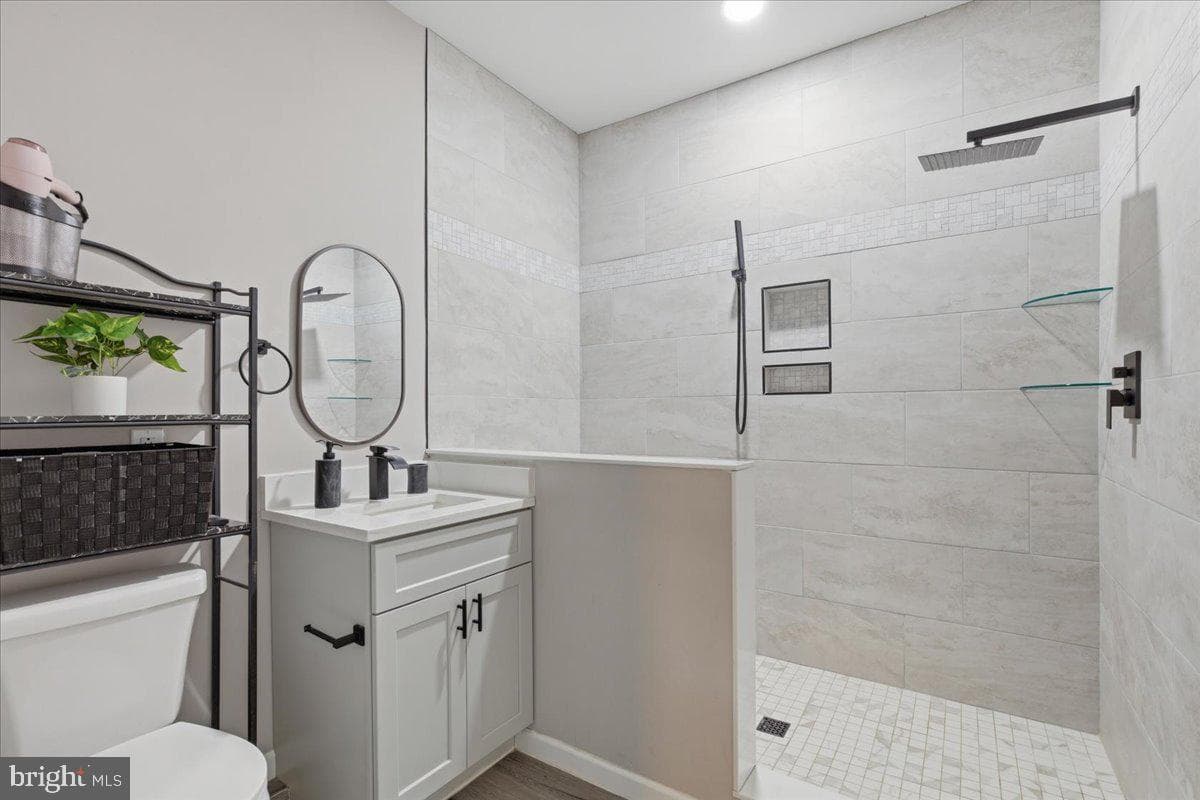 527 Dillon Drive photo 14
