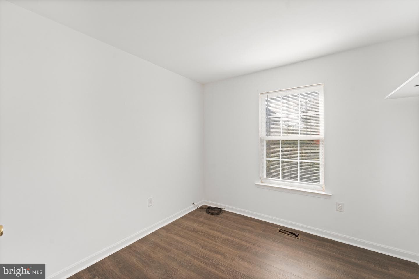 379 Cambridge Place photo 18
