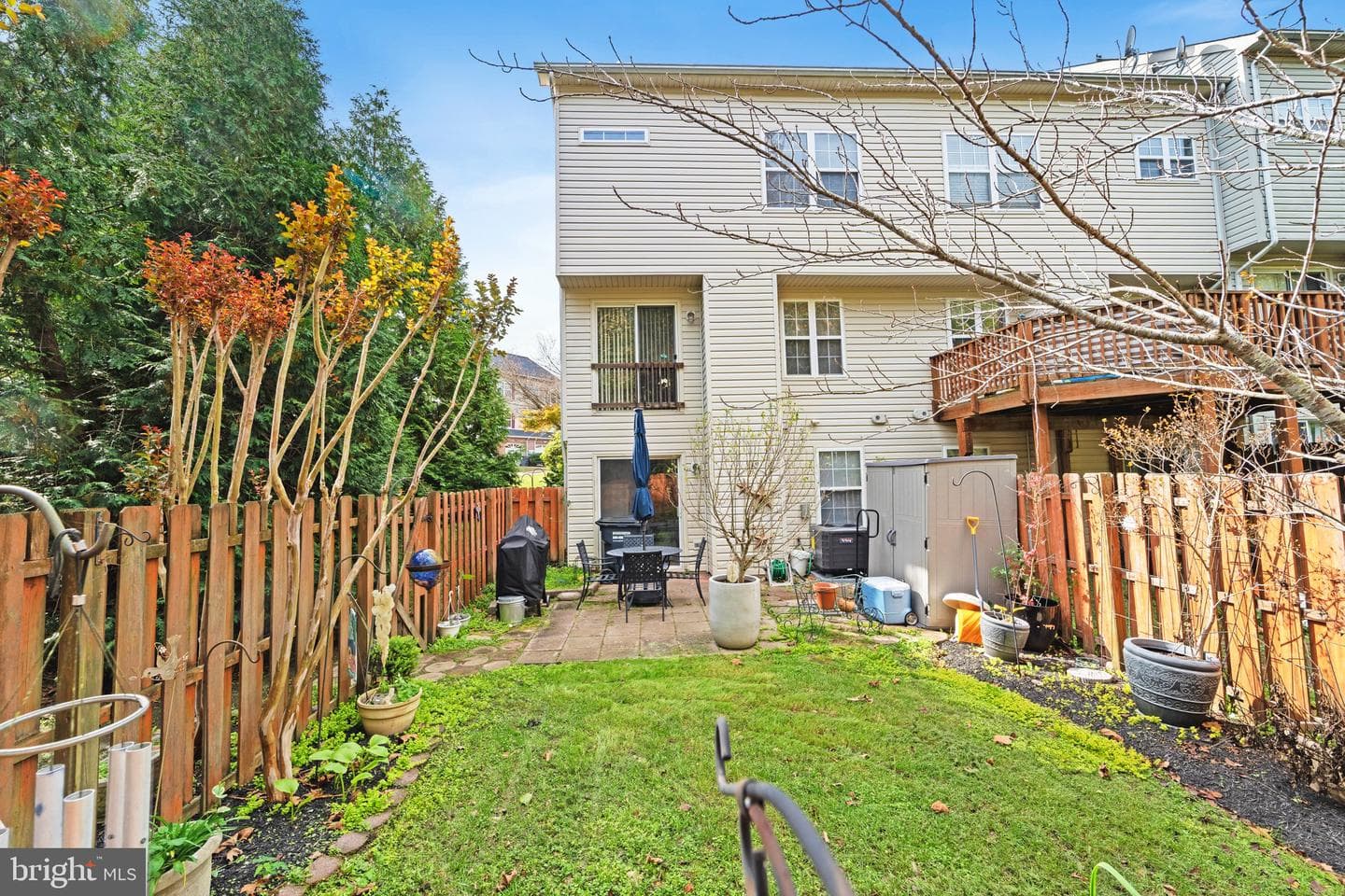 379 Cambridge Place photo 29