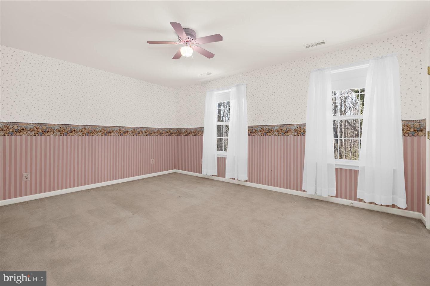 615 Patuxent Reach Drive photo 48