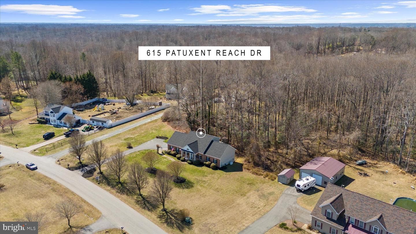 615 Patuxent Reach Drive photo 81
