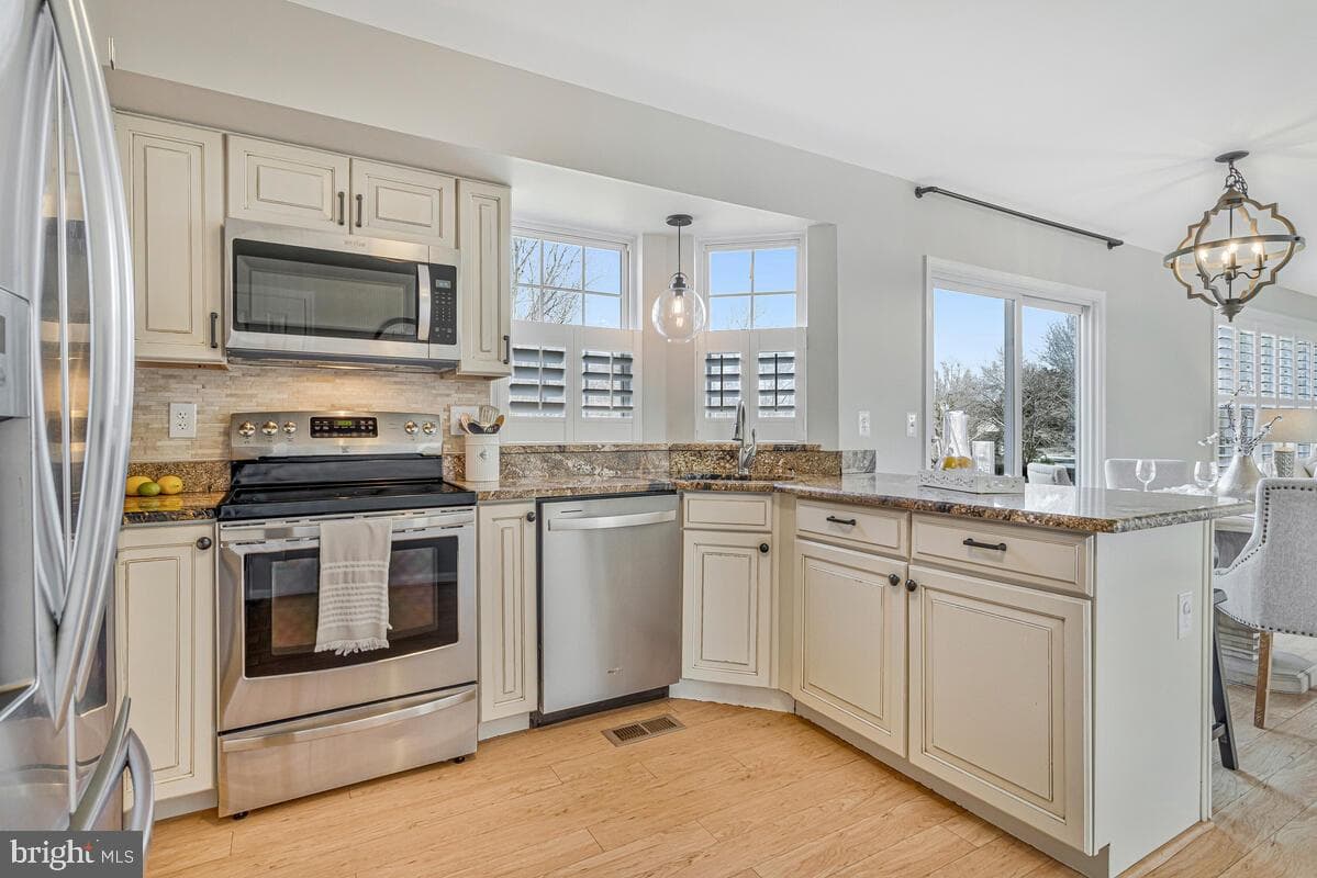 1125 Sheridan Drive photo 15