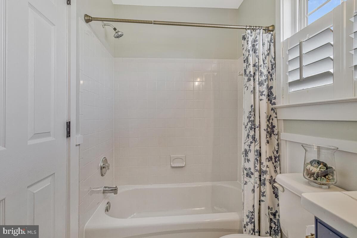 1125 Sheridan Drive photo 30