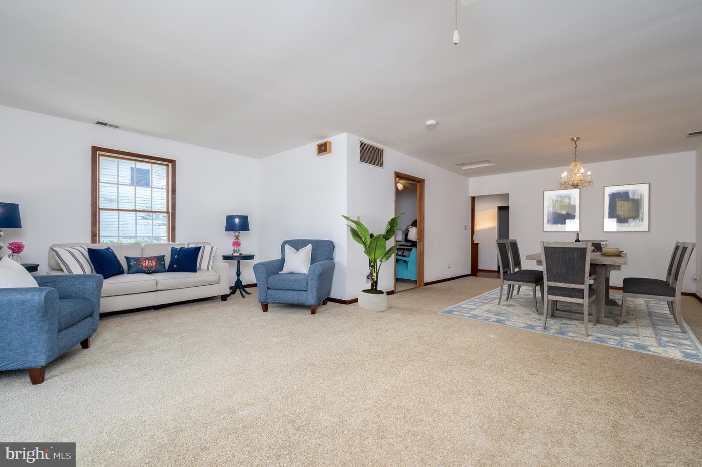 8236 Bayside Road photo 12
