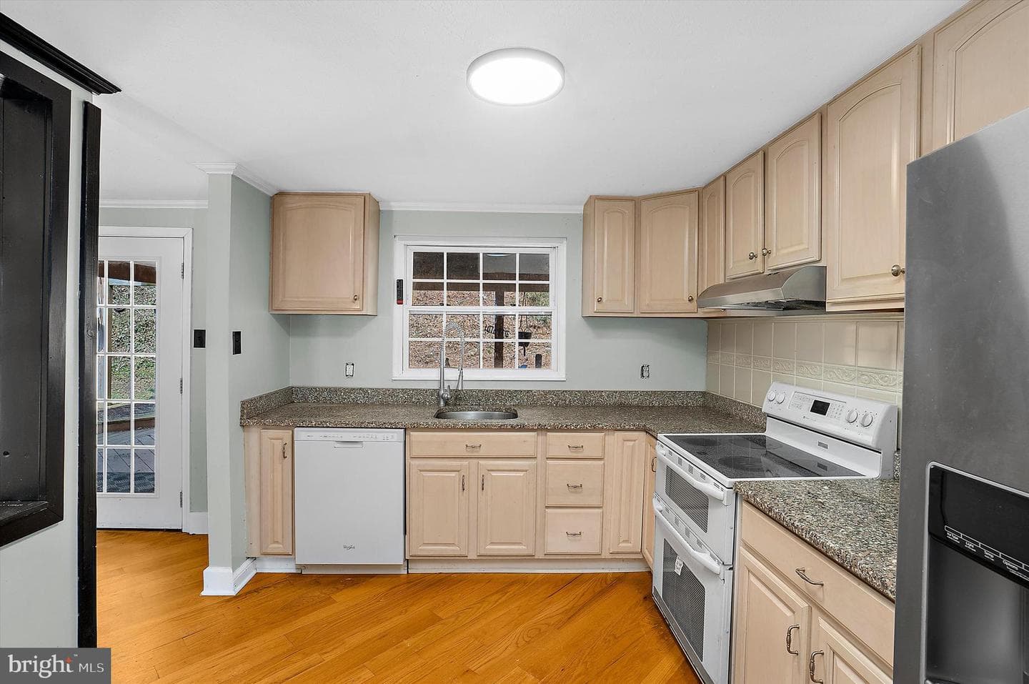 4358 Flora Avenue photo 17