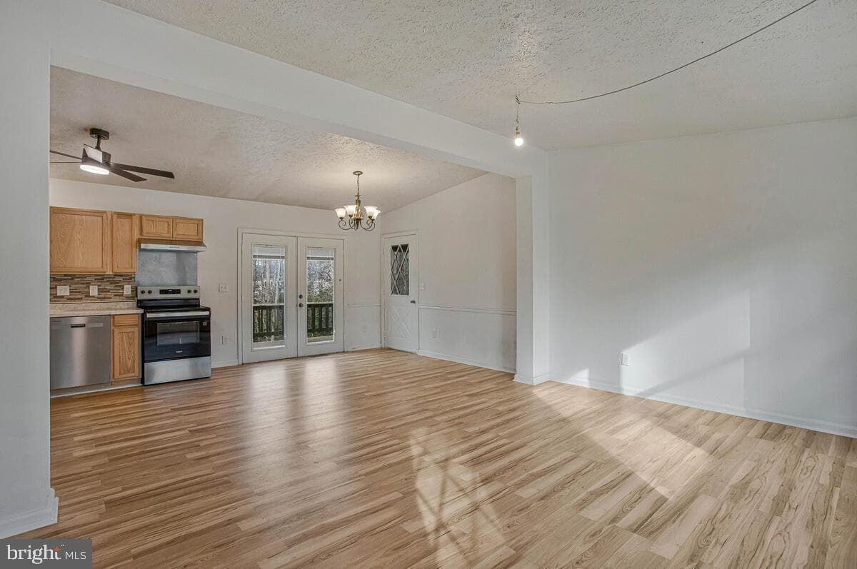 12635 Western Circle photo 3