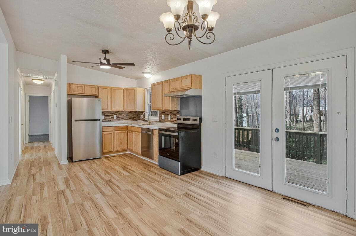 12635 Western Circle photo 6