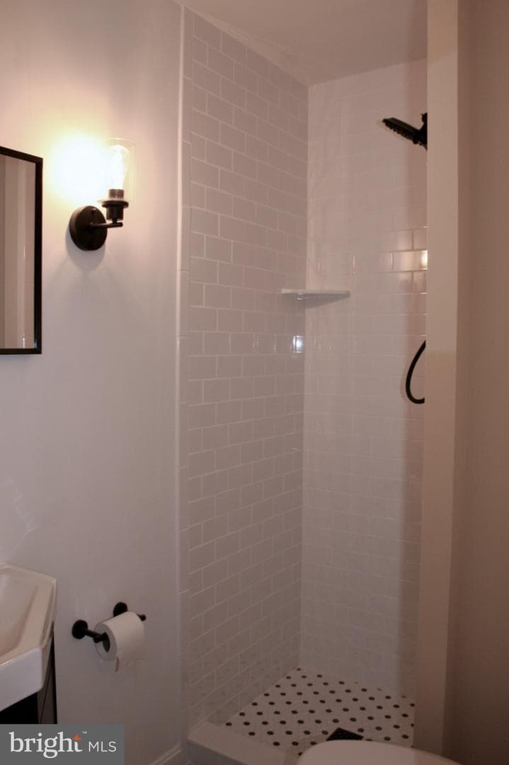 105 Calvert Towne Road photo 10