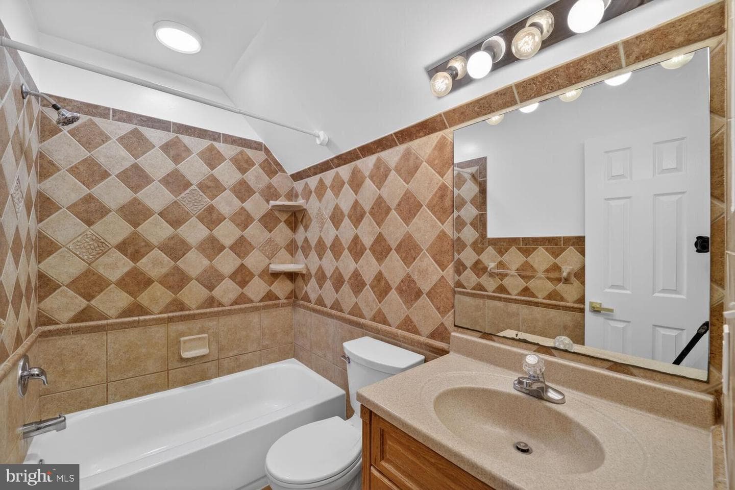 3751 8th Street photo 20