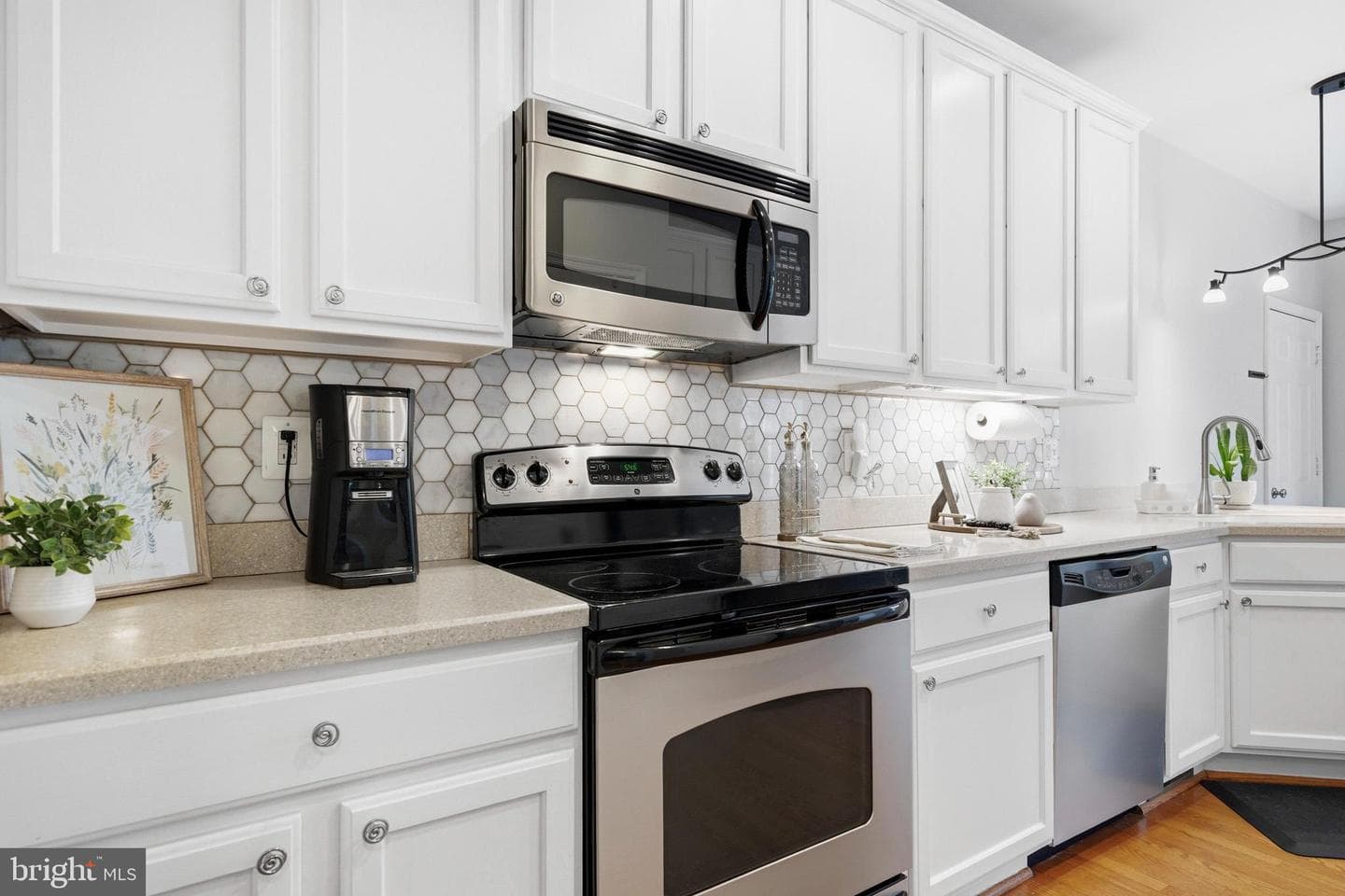 2145 Oliver Drive photo 21