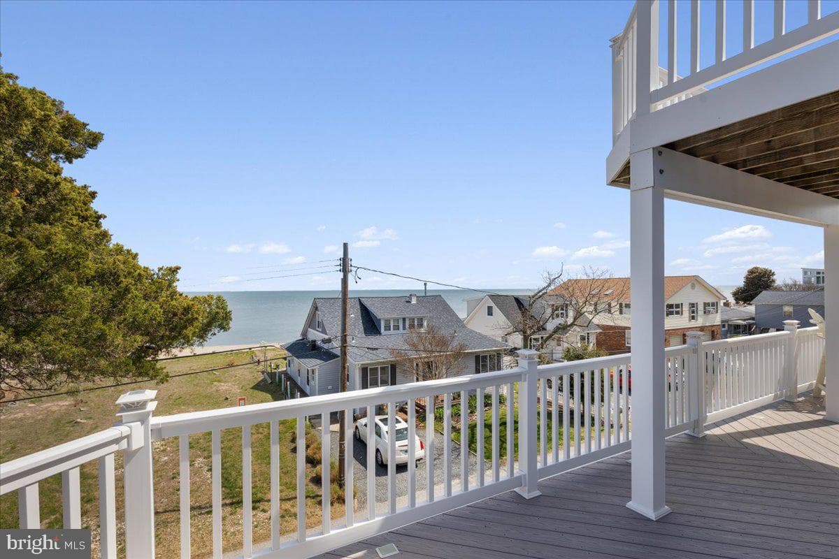 2818 Beach Drive photo 31