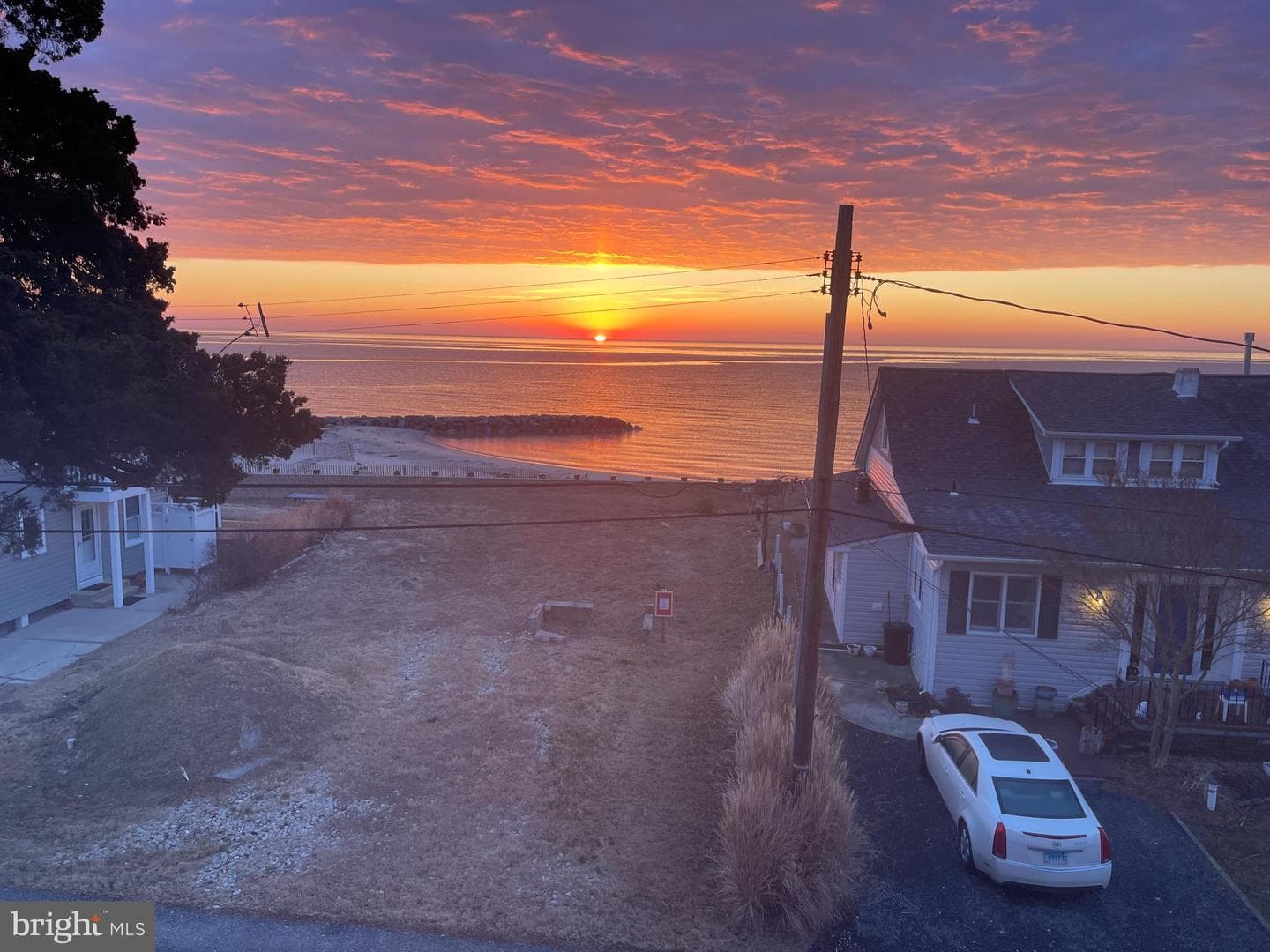 2818 Beach Drive photo 4